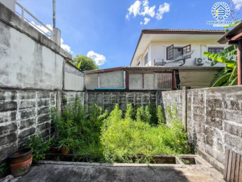 *****ทาวน์เฮ้าส์มือสองนนทบุรี ม.นันทนาการ์เด้นท์ 1 ท่าอิฐ บนเนื้อที่มากถึง 21.3 ตร.ว. ฟังก์ชัน 2 ห้องนอน 2 ห้องน้ำ 1 ที่จอดรถ แถมฟรี! 2 เครื่องปรับอากาศ ทำเลดี เชื่อมต่อถ.ราชพฤกษ์, ถ.รัตนาธิเบศร์ ใกล้รถไฟฟ้าสายสีม่วง "สถานีบางรักน้อยท่าอิฐ" และทางด่วน "งามวงศ์วาน"